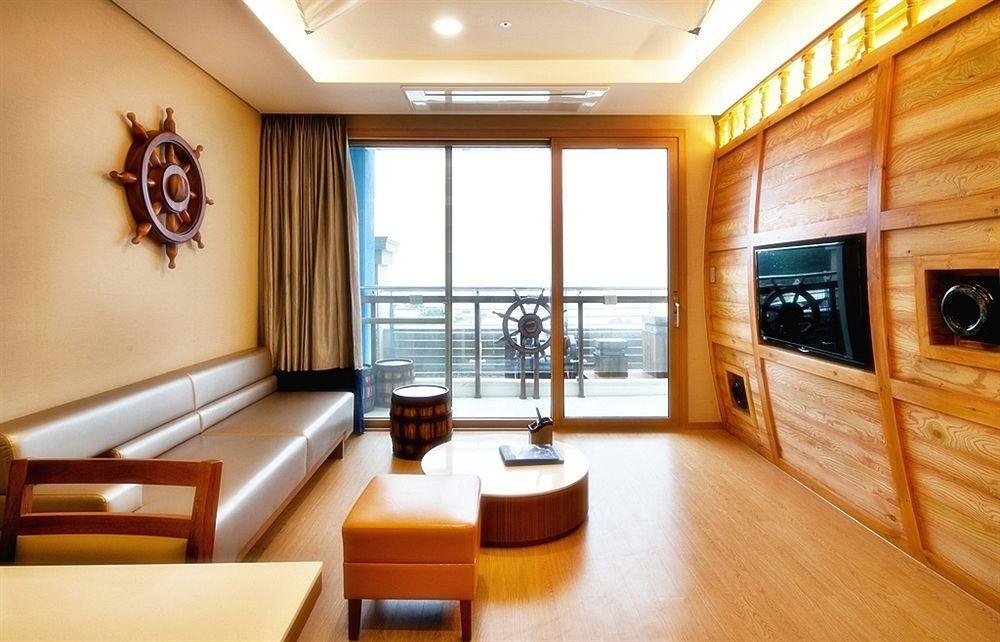 Hotel Sono Calm Geoje Esterno foto